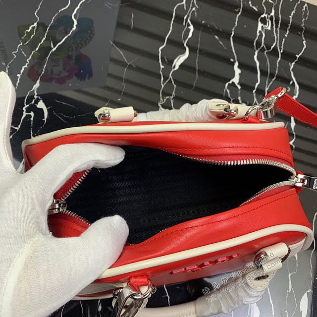 prada女包 普拉達2020年專櫃最新款 小牛皮女士手提包 1BB071 拼接菱形圖案 prada單肩女包  pyd2201